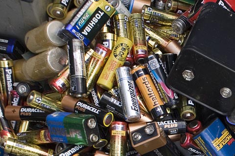 厂家回收旧电瓶,奔驰电池回收多少钱|32700电池回收